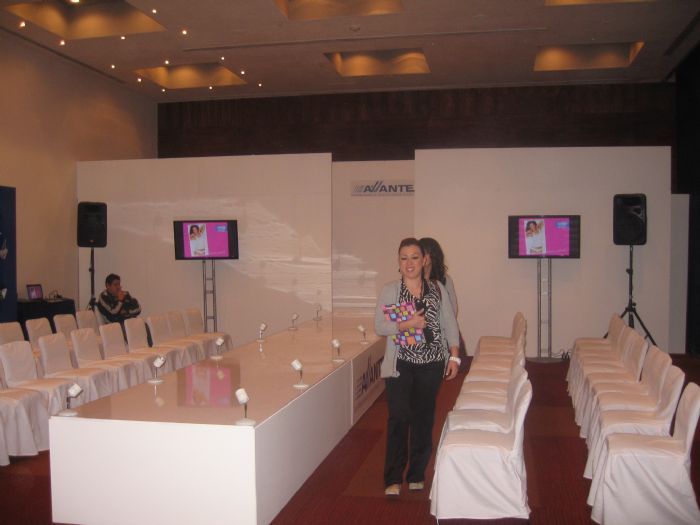 ESCENOGRAFÍAS, PASARELAS.